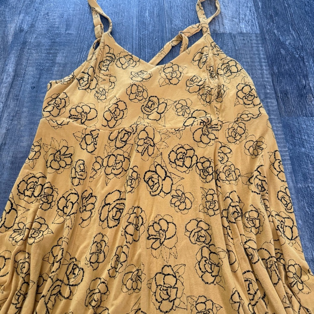 Torrid Yellow Floral Wrap Top - Picture 2 of 4